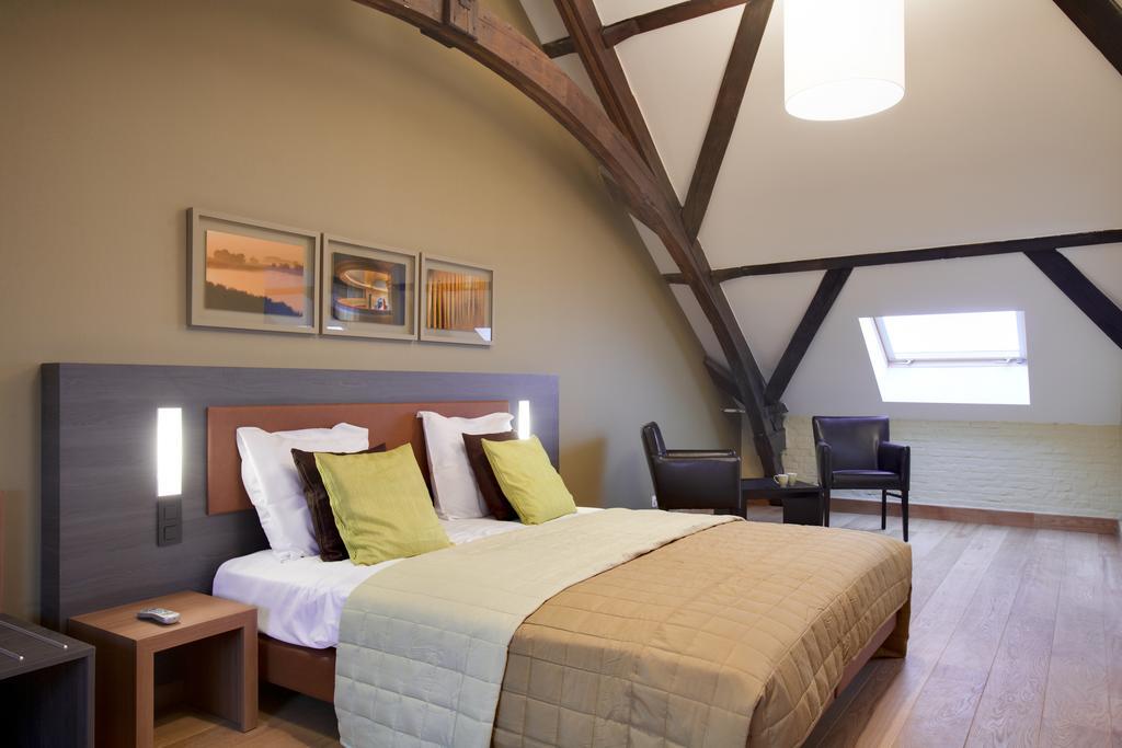 Het Godshuis Hotel Sint-Laureins Room photo